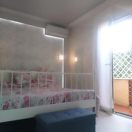Rosilienza Suites Private Spa, Patio Garden Free Trasfer To & From Airport Fiumicino Exterior photo